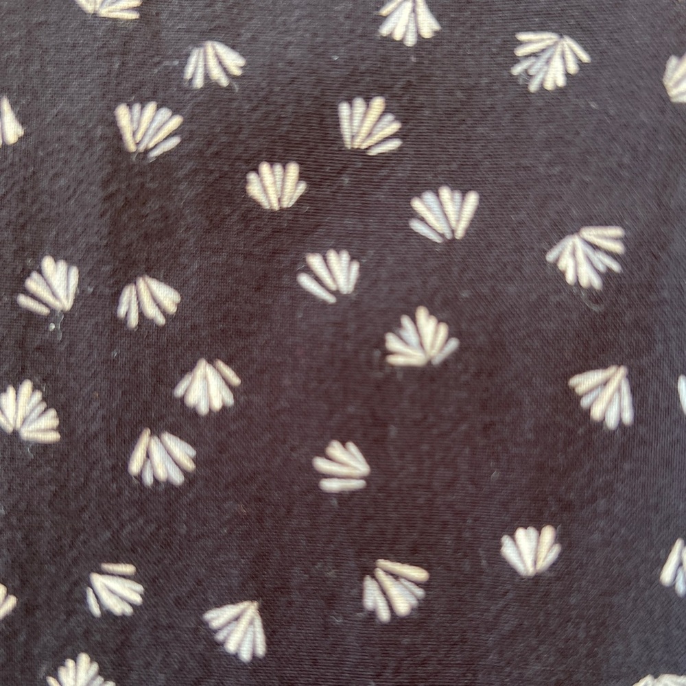 Croft & Barrow Black and White Sleeveless Blouse - Size Large - Picture 6 of 8